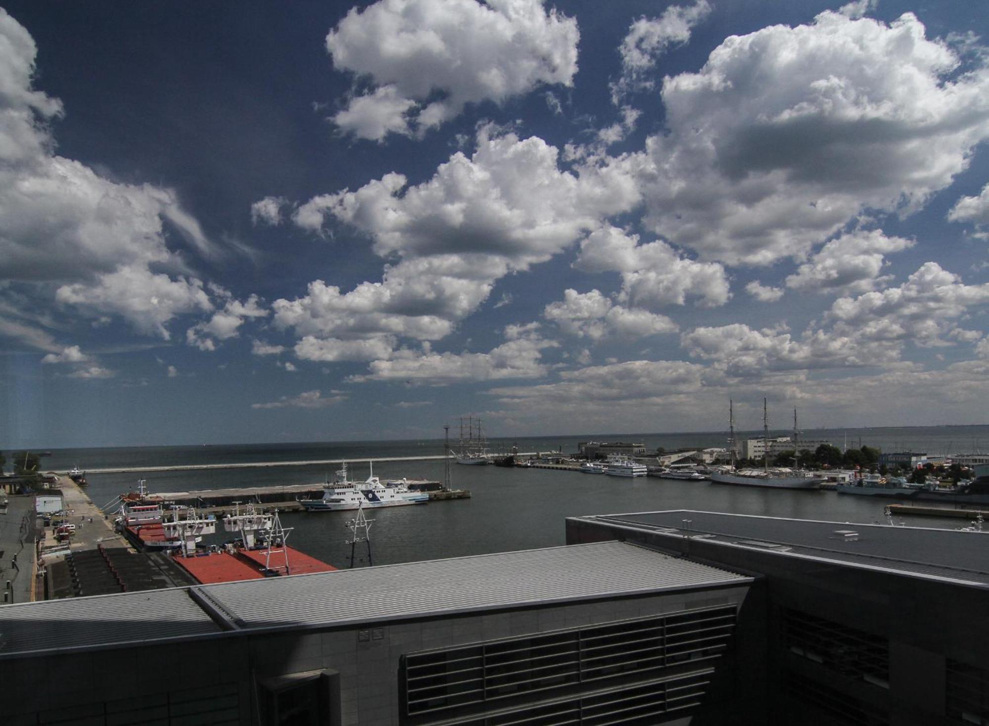 Norda Apartamenty Sea Towers กดิเนีย ภายนอก รูปภาพ
